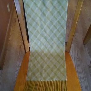 Scarf 100% cashmere .